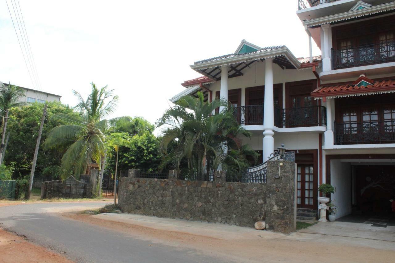 Why Not Palace Anuradhapura Zewnętrze zdjęcie